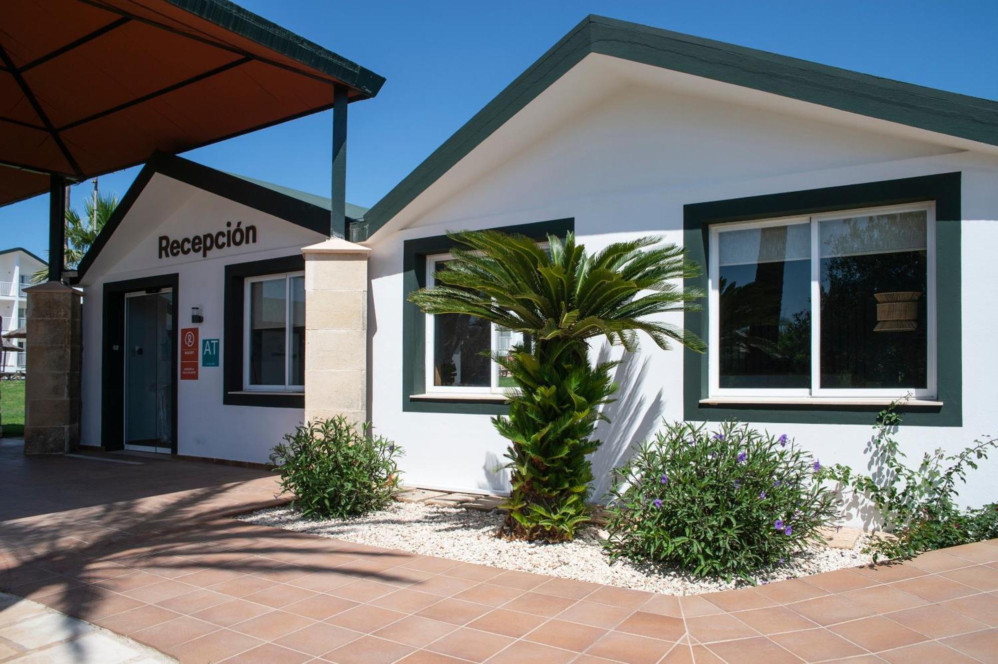 Pierre & Vacances Menorca Cala Blanes Cala'N Blanes  Εξωτερικό φωτογραφία